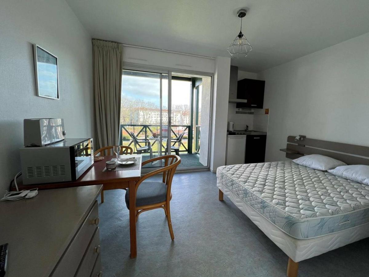 Studio Lilas A Cambo-Les-Bains : Terrasse, Parking, Proche Thermes, Internet, Animaux Acceptes - Fr-1-495-96 Exterior foto